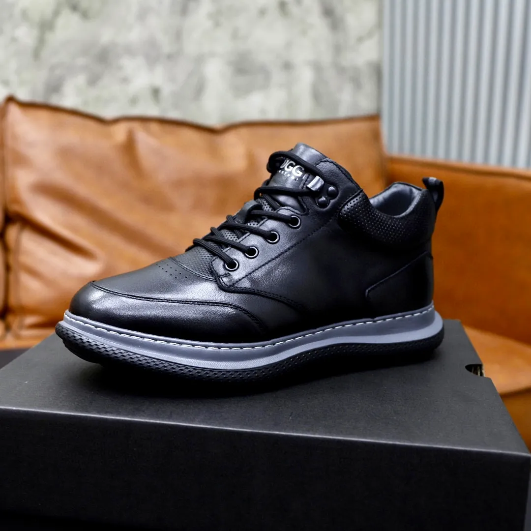Ex-factory price: 640 thick wool imported from Australia Brand: UGG genuine purchasing agent Size: 39-44 Grade: Official website 1:1 Material: First layer of genuine leather waterproof and antifreeze upper Real wool lining Original non-slip and wear-resistant lightweight and soft outsole Style category: Men's casual shoes Trendy style Comfortable on the feet Color: Real picture color